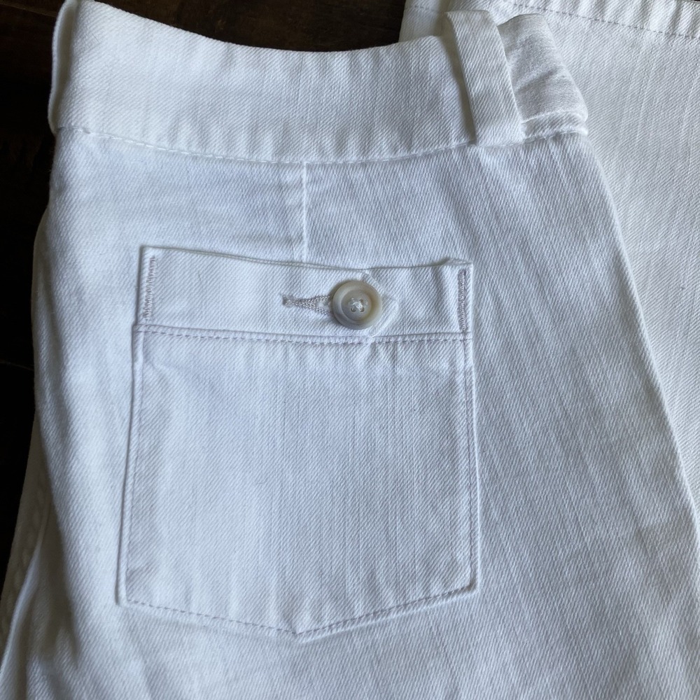 NWT Banana Republic Classic Fit Trouser Leg Denim Pants White 4P Petite Flare - Picture 6 of 7